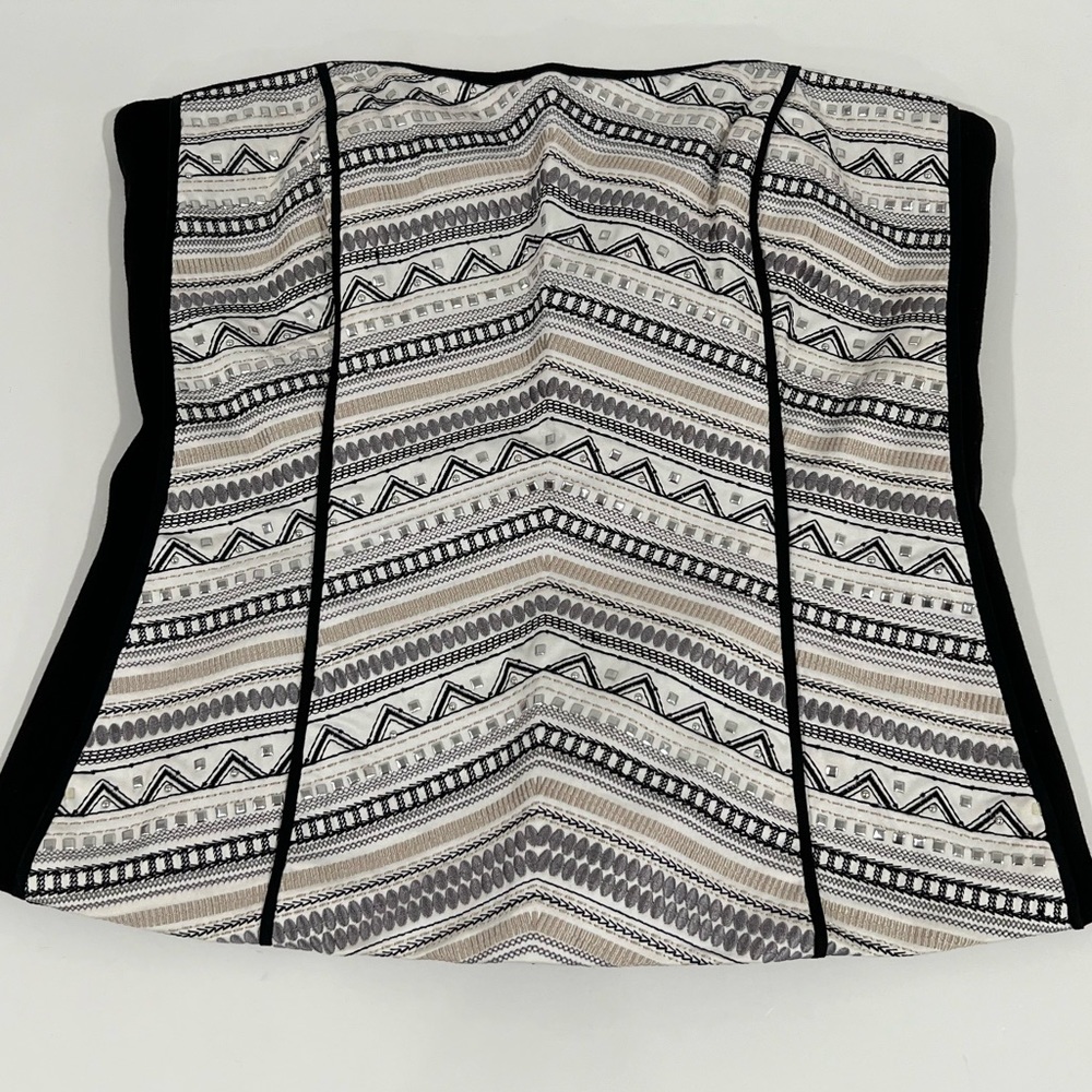 LNwt White House Black Market Black & White Embroidered Studded Bustier Size 2